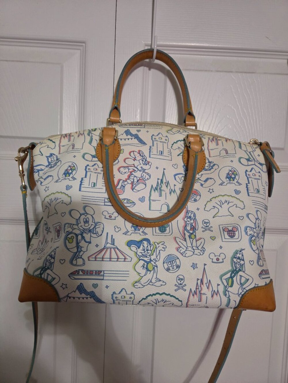 Disney Dooney & Bourke RunDisney 2017 Marathon Weekend Satchel Purse Bag - Picture 5 of 8